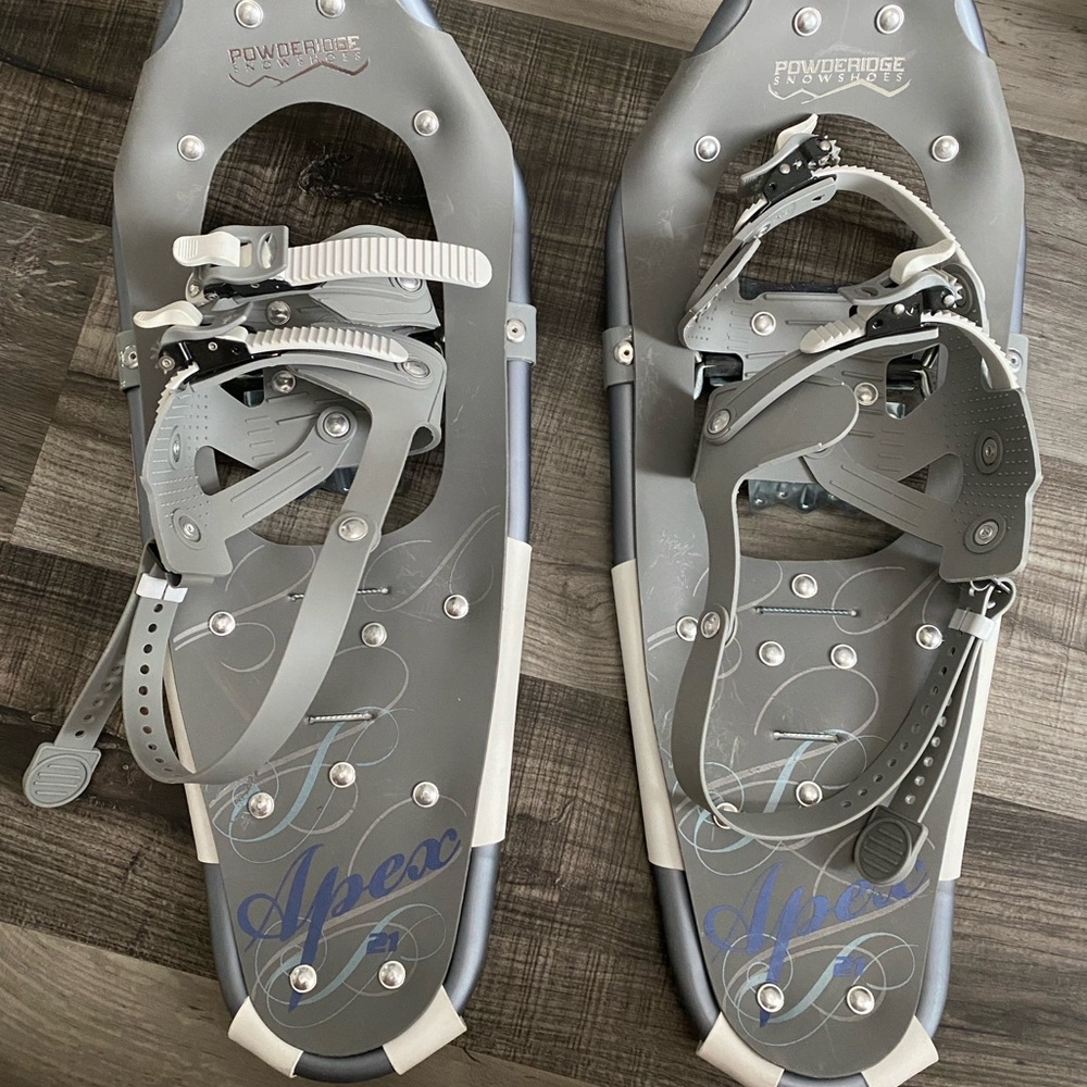 Gray Winter Boots with Adjustable Bindings and Serrated Base